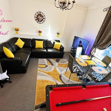 2 Bedrooms Entire Apartment Self Check In Kelty Luaran gambar