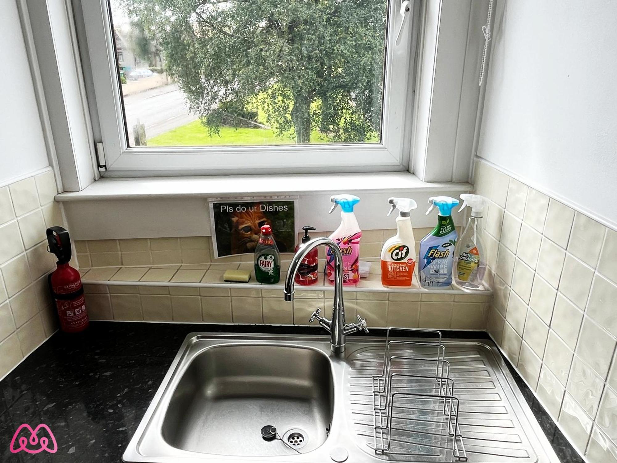 2 Bedrooms Entire Apartment Self Check In Kelty Luaran gambar