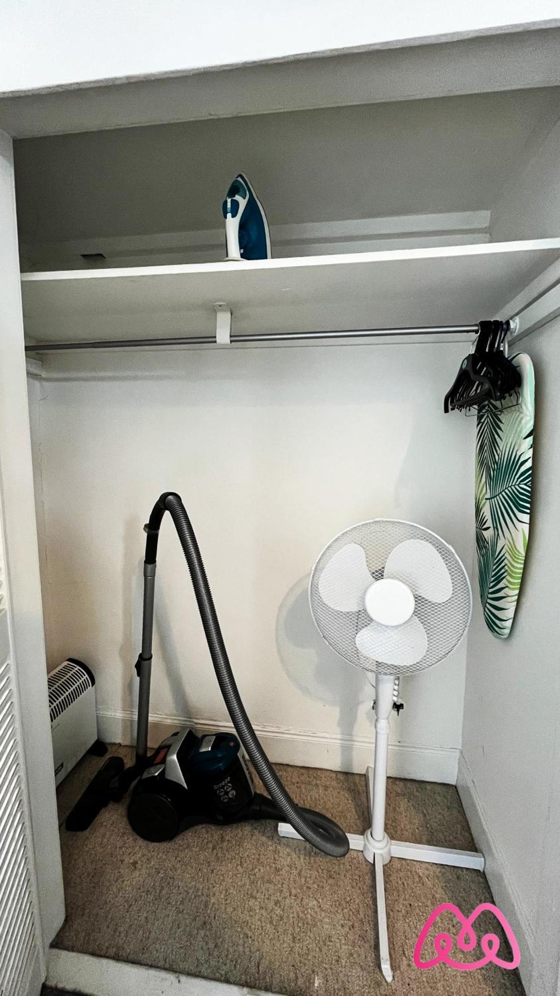 2 Bedrooms Entire Apartment Self Check In Kelty Luaran gambar